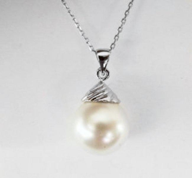 14mm Swarovski Crystal Pearl Pendant 18k W/g Overlay (1 of 2)