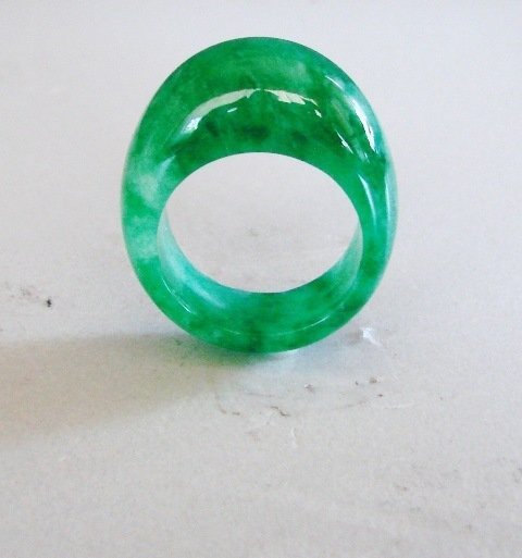 Natural Burma Jadeit Jade Dome Ring Grade A Size: 9: Gem: Natural Jadeite Jade Ring Qty: 1, Dome Shaped Grade: A, Color: Dark Green (Has some vein Texture) Transparency: Semi -Transparent Shape & Cut: Solid Jade Band Haft Round, Jade Finish: High Polish