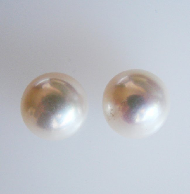 10 mm Stud Earrings White Cultured Pearl Grade: AA (1 of 2)