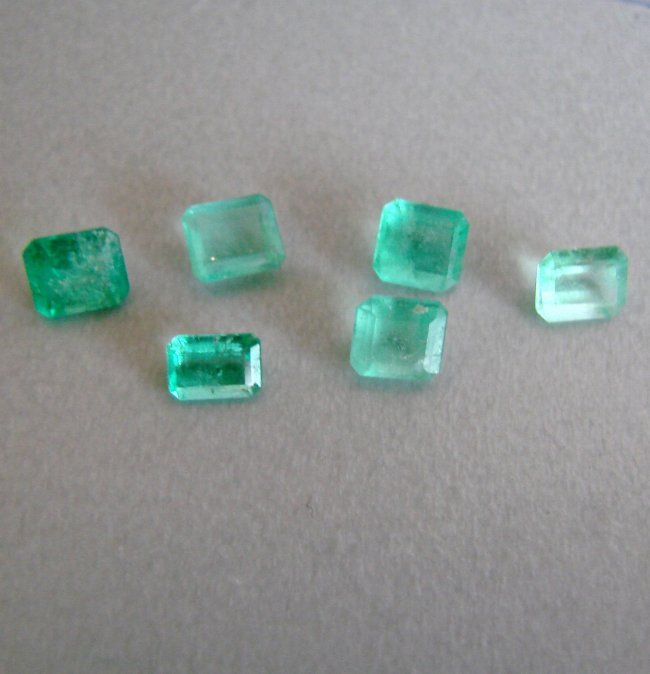 Mixed Size Octagon/Cushion Shape Columbia Emerald 3.19 (1 of 3)