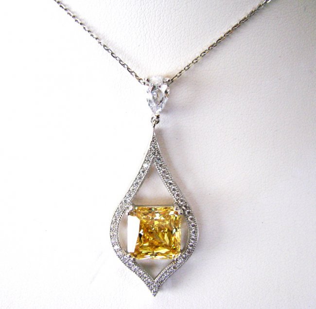Creation Daimond Fancy Yellow Pend 11.76Ct 18k W/g Over (1 of 3)