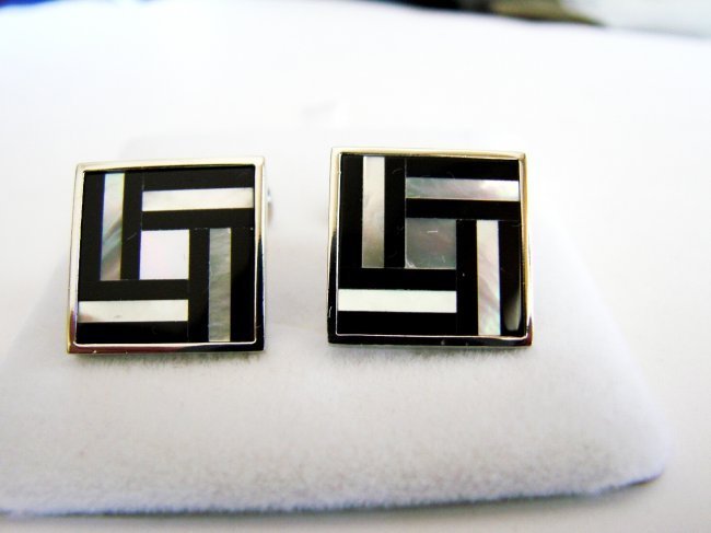 Men Cufflink with Mabe Pearl /Onyx 18k W/G Overlay (1 of 2)