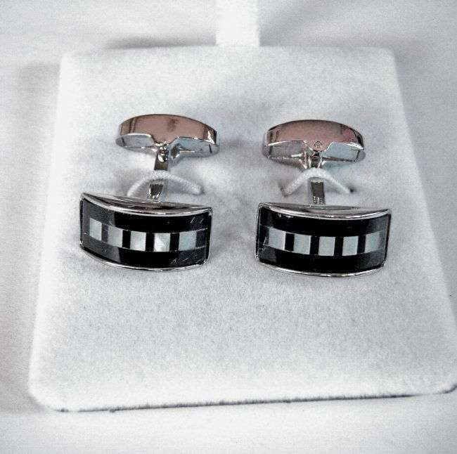 Men Cufflink / Mabe Pearl /Onyx 18k W/G Overlay (1 of 3)