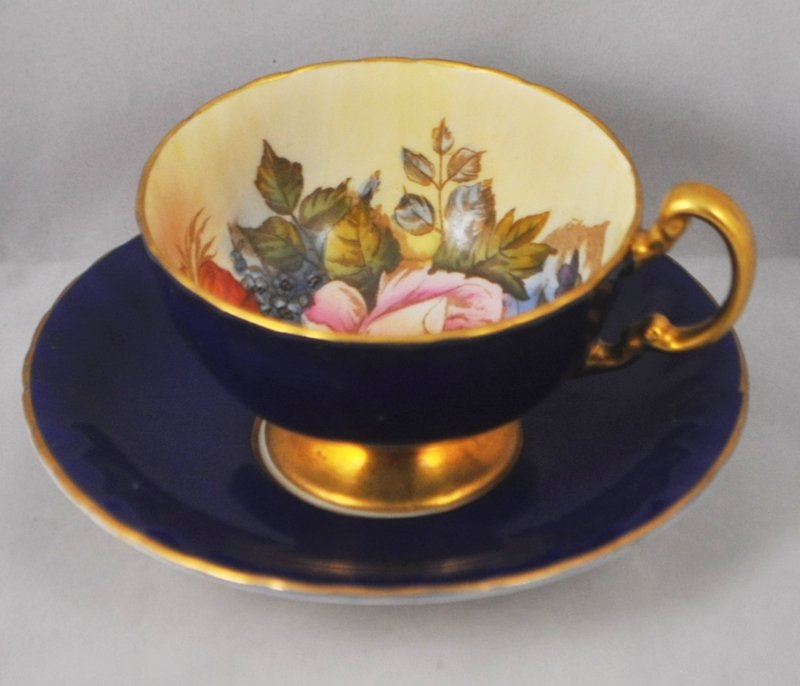 AYNSLEY 1950s HP SGND BAILEY TEA ROSE CUP SAUCER: The AEAA is extremely proud to showcase this next of our magnificent collection of antique and vintage hand painted, matched cup and saucer sets from England and Europe. Our pair represents another go