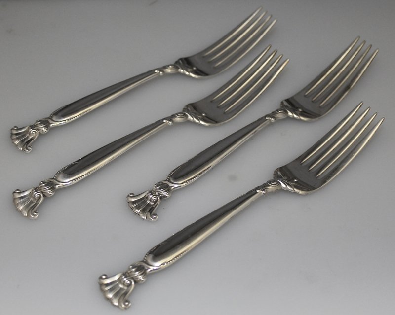 WALLACE ROMANCE OF THE SEA 4 STERLING PLACE FORKS: We present for your consideration this collection of 4 sterling silver Place Forks , classic vintage Pattern Romance of the Sea by Wallace Silversmiths, designed by William S Warren , Solid sterling.