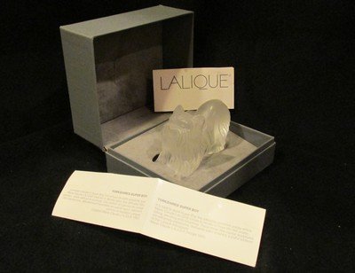LALIQUE YORKSHIRE SUPER BOY FROSTED CRYSTAL ORIG BOX XK: We are very pleased to offer this adorable signed Lalique Frosted Crystal Yorkshire Terrier for your consideration. This playful little guy measures 3 x 4.25 and it comes in its original box. It is si