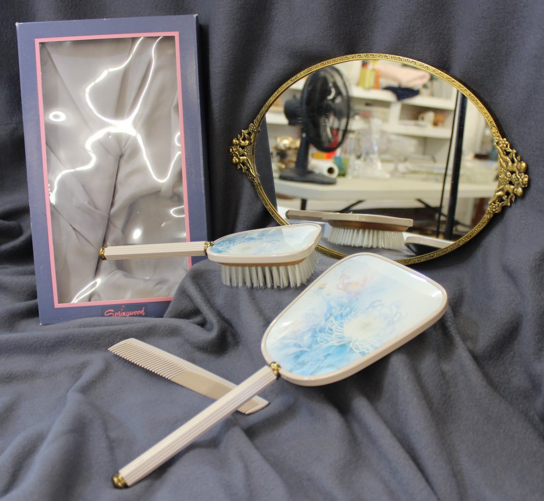 SPRINGWOOD ENGLISH GROOMING SET & OVAL VANITY TRAY XW: Here we have a Springwood English 3 piece grooming set in its original box and an oval mirrored Vanity Tray for your consideration. The oval handled Vanity Tray measures 8 x 13 x .75 with a gold tone 