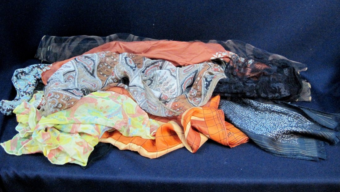 LGE LOT VTG MOD SILK LACE SCARVES HEADBANDS VERA ++ XR: We are pleased to offer this pretty mix of Vintage Scarves, Headbands and Head Wraps in Silk and Lace. There are several black lace headbands/wraps and several bright mod colored scarves, most have ha