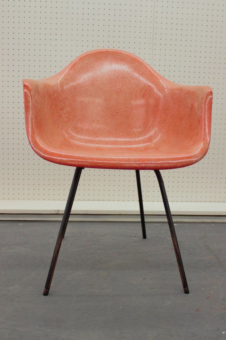 RARE HERMAN MILLER SALMON FIBERGLASS ARM SHELL CHAIR XT: Take a seat on a piece of design history , a 1950's Herman Miller Fiberglass Arm Shell Chair in a rich Salmon , sometimes called the Zenith Chair. This is the 2nd generation chair immediately after ro