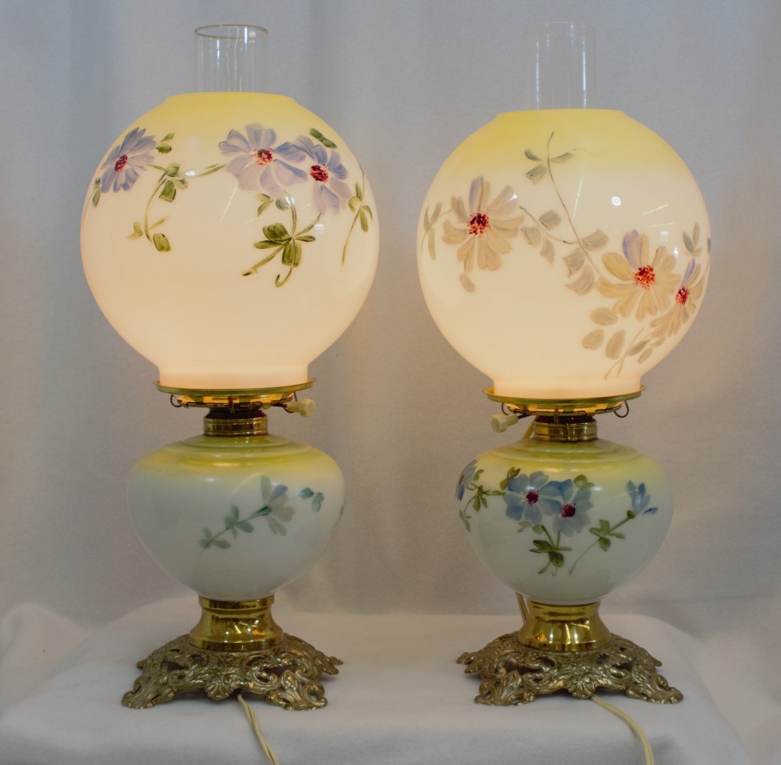 1950s HAND PAINTED GWTW FLORAL ELECTRIC TABLE LAMPS XT: We are very pleased to offer this beautiful matched pair of 1950s vintage glass & brass Gone with The Wind lamps, featuring lovely Daisy ball shades and fonts, with handsome cast metal reticulated bas