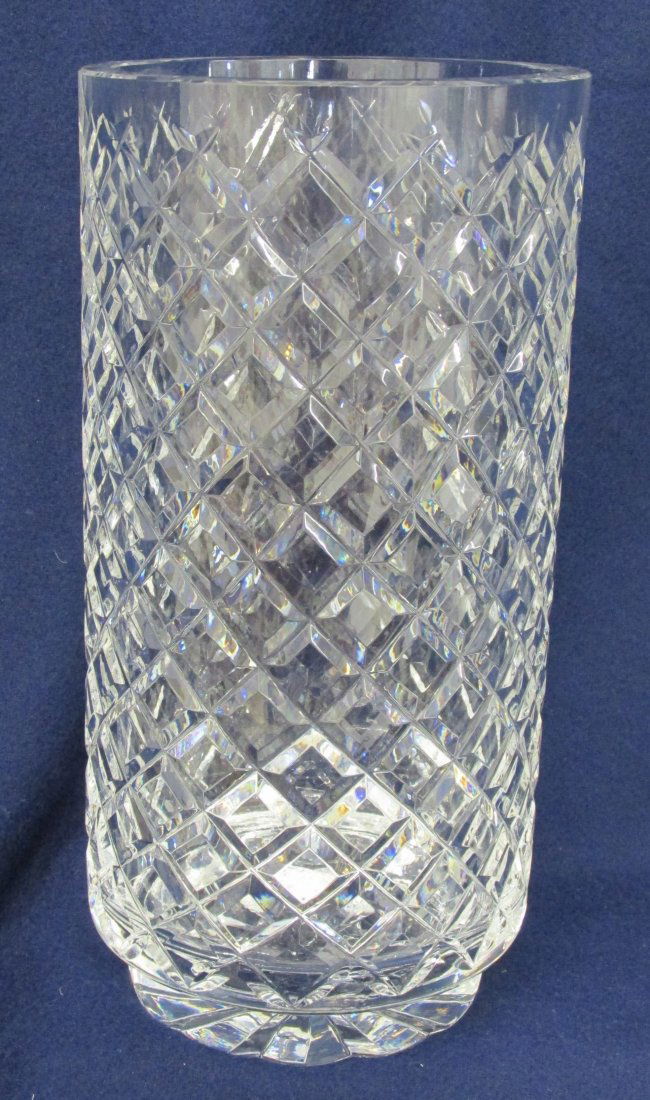SGD WATERFORD CRYSTAL DIAMOND PATTERN LONG STEM VASE XJ
