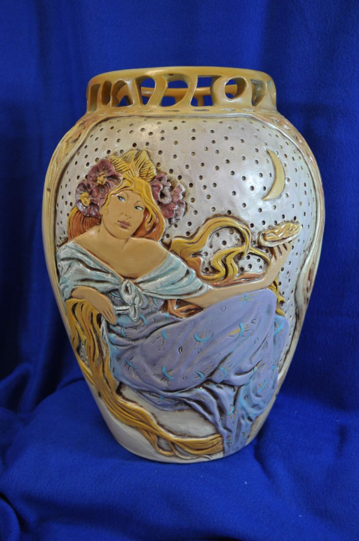 1981 ARTIST PROOF 1/1 WISECARVER PAINTED LADY VASE XC: We are incredibly proud to showcase a third magnificent Rick Wisecarver / Wilhoa Pottery World Exhibition Artist’s Trial, giant 14.25” tall, 10# 8 oz. ovoid, incredible reticulated rim, hand paint