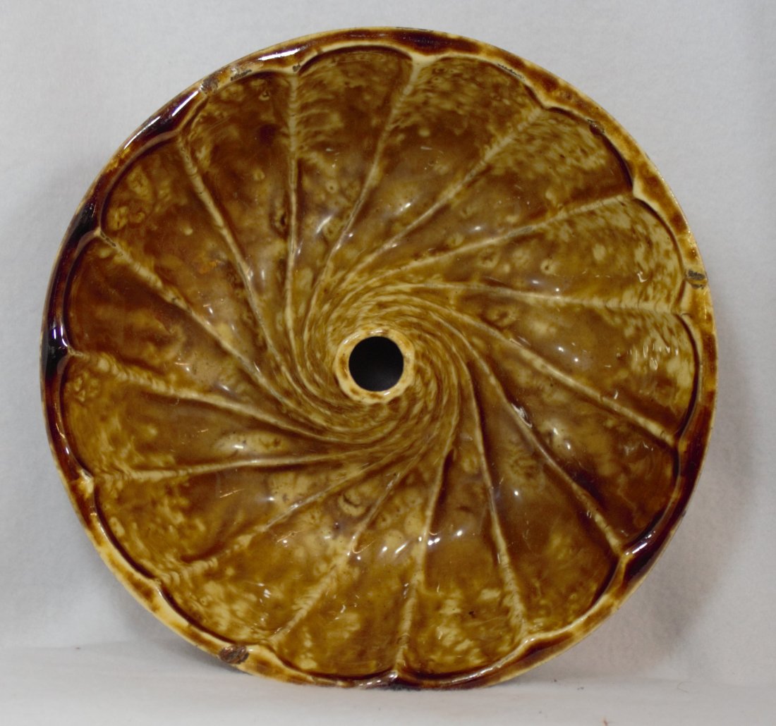 1870 BENNINGTON SPONGE REDWARE TURK'S CAP ASPIC MOLD XC: We are proud to present this next in a large collection of gorgeous ca. 1880’s to 1910 American Virginia, Pennsylvania, and New York glazed Redware Bundt Cake and Aspic molds, diversely molded and i