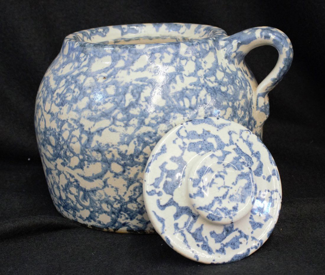 1890s ENGLISH LIDDED SPONGEWARE FINGER RING BEAN POT XC: We are exceptionally pleased to present this next in a great collection of English Victorian earthenware pieces, featuring the 1870’s-1890’s Spongeware & 1900’s+ American Spatterware finishes. O