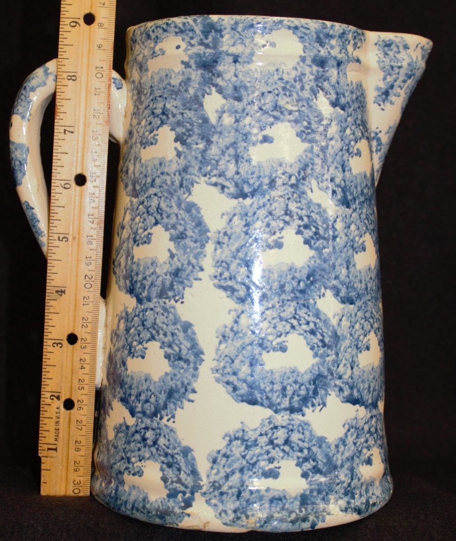 1870s ENGLISH BLUE WREATH DIAPER PATTERN SPONGEWARE XC: We are exceptionally pleased to present this next in a great collection of English Victorian earthenware pieces, featuring the 1860’s-1890’s Spongeware & 1900’s+ American Spatterware finishes. O