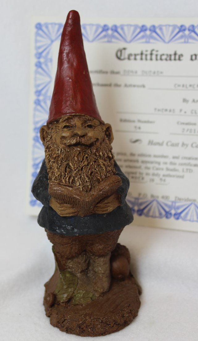 T CLARK GNOME CHALMERS R HISTORIAN PUBLIC SPEAKER XZ: "Chalmers R" created by Tom Clark Feb. 01, 1980, it's mold date is 1996 and is retired. Total number made of this statue, according to Cairn Studio, based on registered pieces is only 8,260. "Chalmers