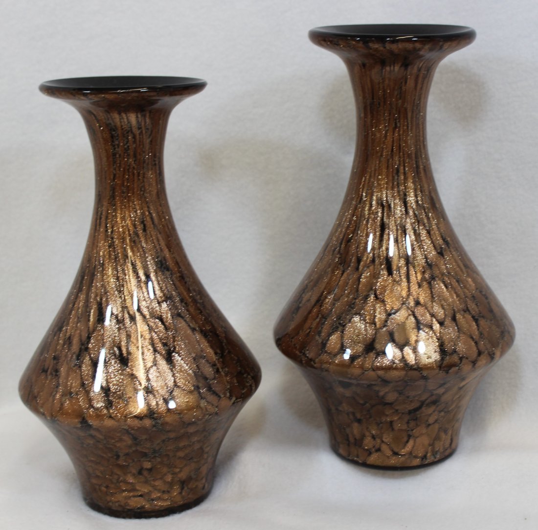 1990s DALE TIFFANY COBALT FAVRILE AVENTURINE VASES XG: We are very pleased to present this gorgeous pair of Cobalt Favrile with Aventurine tall mantle bud vases from the hand blown glass studios of Dale Tiffany ca. the latter 1990s. The term Favrile is de