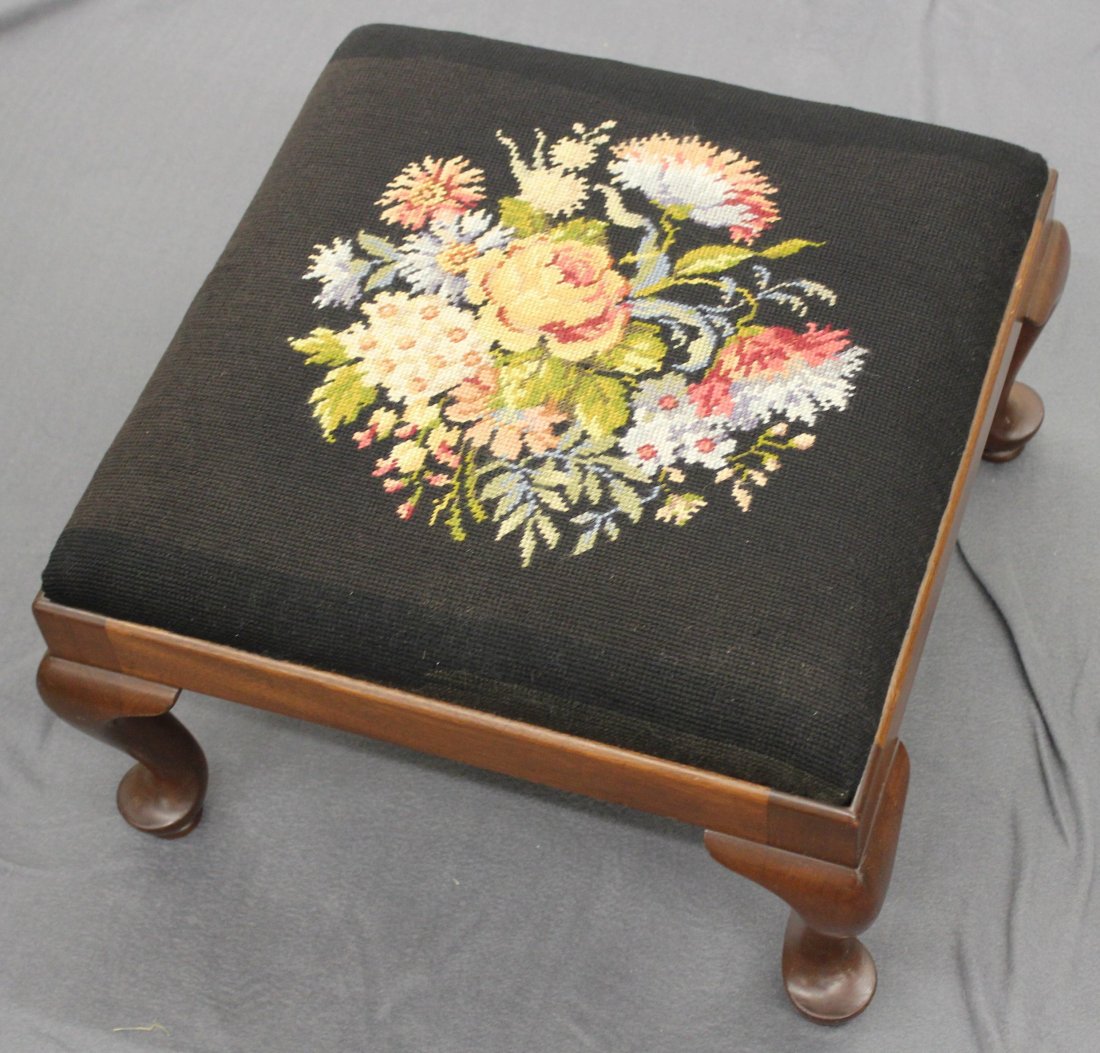QUEEN ANNE NEEDLEPOINT BENCH FOOTSTOOL OTTOMAN XW: We are proud to present this Vintage , circa 1950's, Queen Anne Footstool with exquisite needlepoint work *** Weight: 9# 4 oz. - Measurements: 19 x 19 x 12