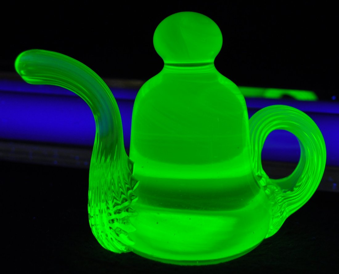 2000 GIBSON HB OPALESCENT VASELINE REEDED TEAPOT XV: The AEAA is very pleased to present this next piece of valuable Vaseline Opalescent glass from the respected Loren (Butch) Morse collection. This lot represents a scarce & lovely Gibson Glass hand blo