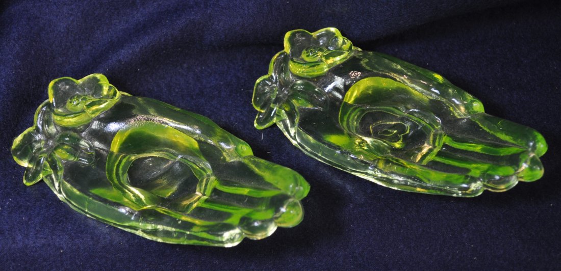 1980s BOYD & DEGENHART VASELINE CLOSED HAND ASHTRAYS XV: The AEAA is very pleased to present this next pair of valuable Vaseline glass items from the respected Loren (Butch) Morse collection. This lot represents a wonderful 1980s, Vaseline floral & closed h