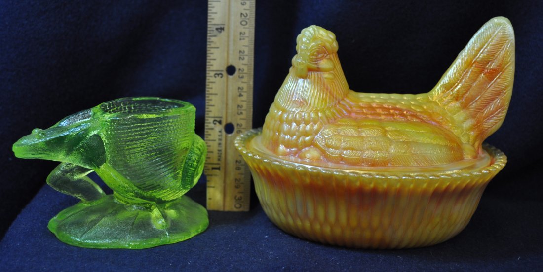 RARE LTD 1980s FENTON FROG & SHELL, BOYD HEN ON NEST XV: The AEAA is very pleased to present this next pair of valuable Green Uranium and Slag glass items from the respected Loren (Butch) Morse collection. This lot represents a stunning and RARE limited run