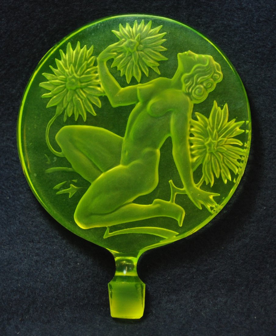 VASELINE NUDE SCHLEVOGT PERFUME INTAGLIO STOPPER XV: The AEAA is extremely proud to showcase this first lot of classic and valuable, Ltd. Edition Bohemian Vaseline ladies boudoir fine pressed glass, Art Deco items from the respected Loren (Butch) Morse