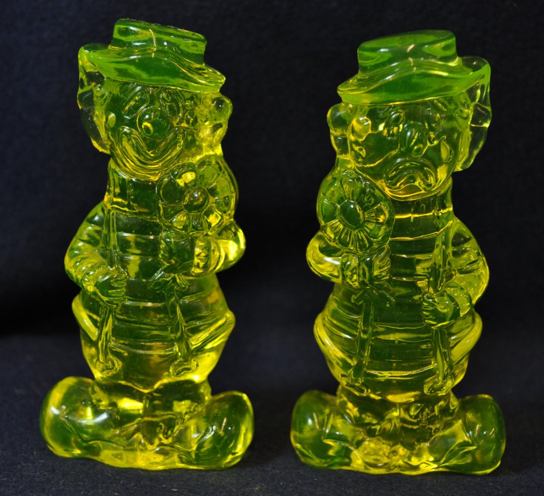 1980 BOYD VASELINE MATCHING HAPPY, SAD CLOWN FIGURES XV: The AEAA is very pleased to present this next pair of valuable Vaseline glass items from the respected Loren (Butch) Morse collection. This lot represents two stunning & matching 1980s Boyd Art Glass 