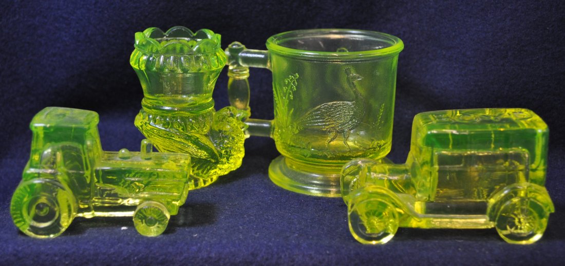 1980s BOYD VASELINE SM MUG TRACTOR MODEL T TOOTHPICK XV: The AEAA is very pleased to present this next set of valuable Vaseline glass items from the respected Loren (Butch) Morse collection. This lot represents four stunning 1980s Boyd Crystal Art Glass Vas