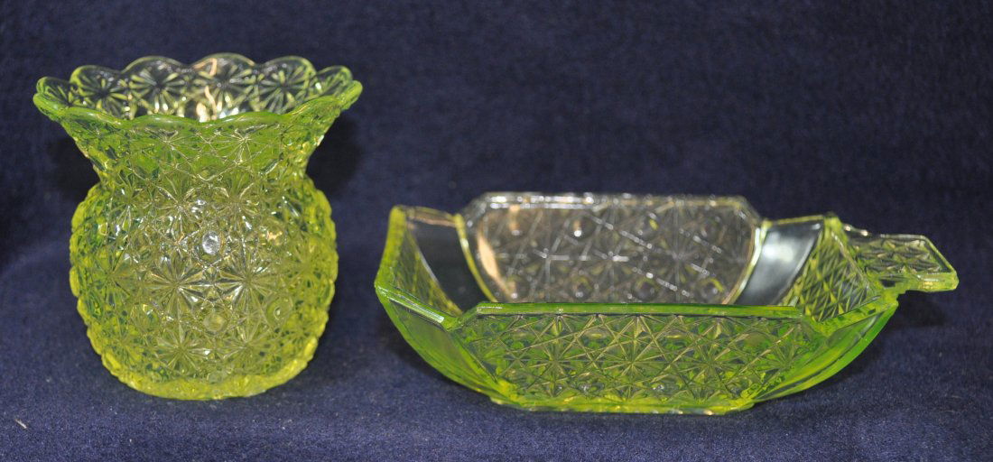 RARE BRYCE BROS VASELINE FASHION PINEAPPLE TOOTHPICK+XB: The AEAA is very pleased to present this next pair of valuable antique Vaseline glass items, beginning with this RARE 1885-1889 Daisy & Button, Fashion Pineapple toothpick holder. It features splendid