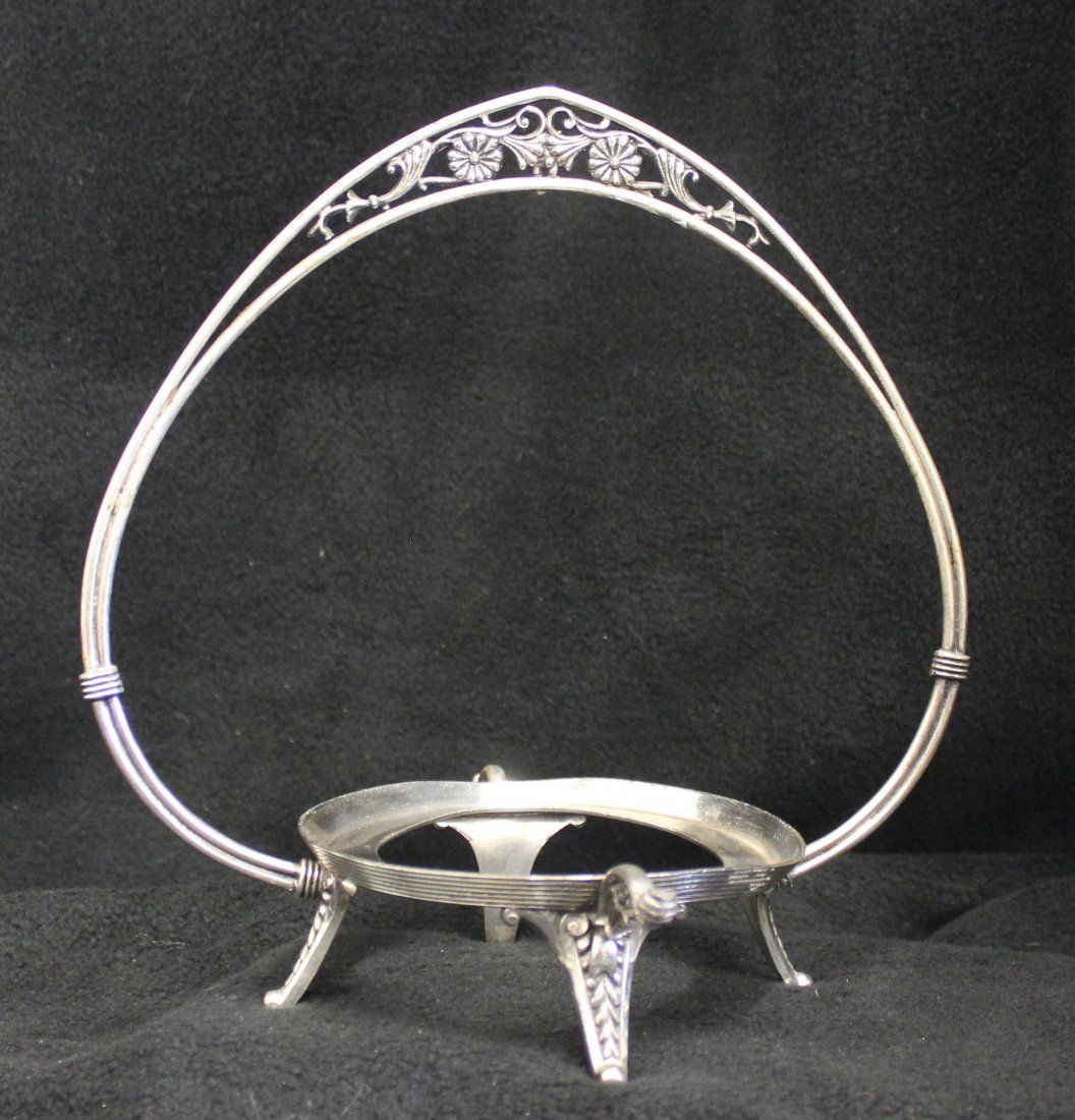 ANTIQUE QUADRUPLE SILVER PLATE BRIDES BOWL BASE XW (1 of 10)