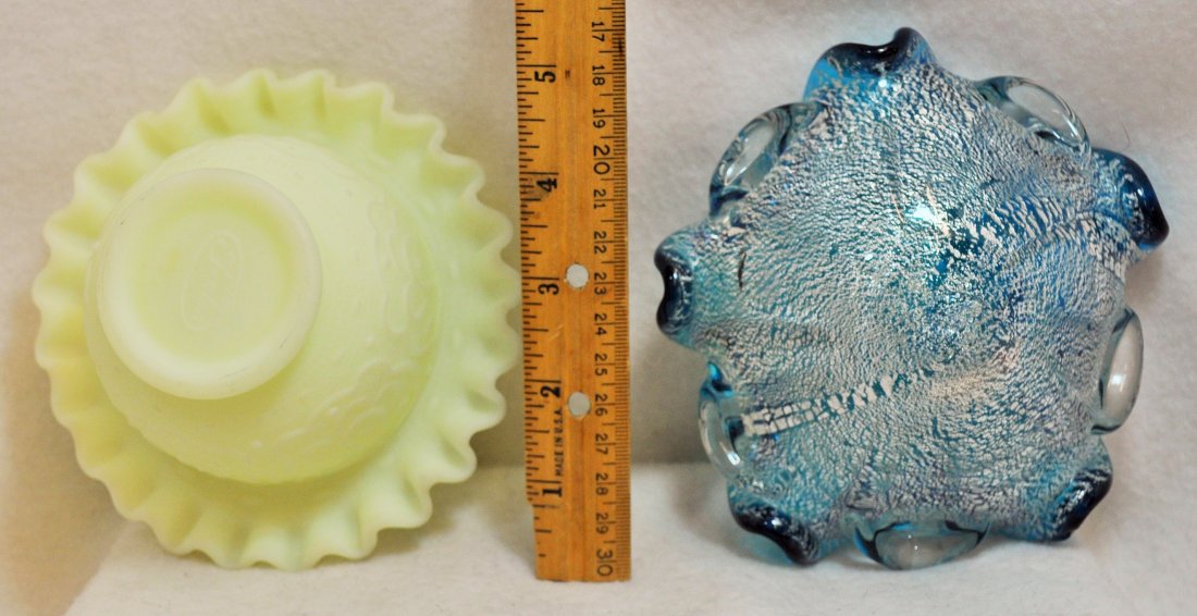 1970s FENTON PERSIAN MEDALLION BASE & MURANO ASHTRAY XW (1 of 9)