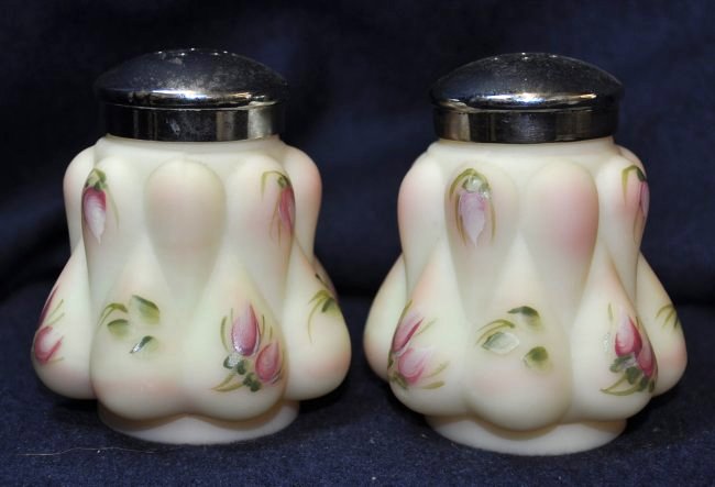97 FENTON FAGCA TEAR DROP TULIP BURMESE SALT PEPPERS XW (1 of 7)