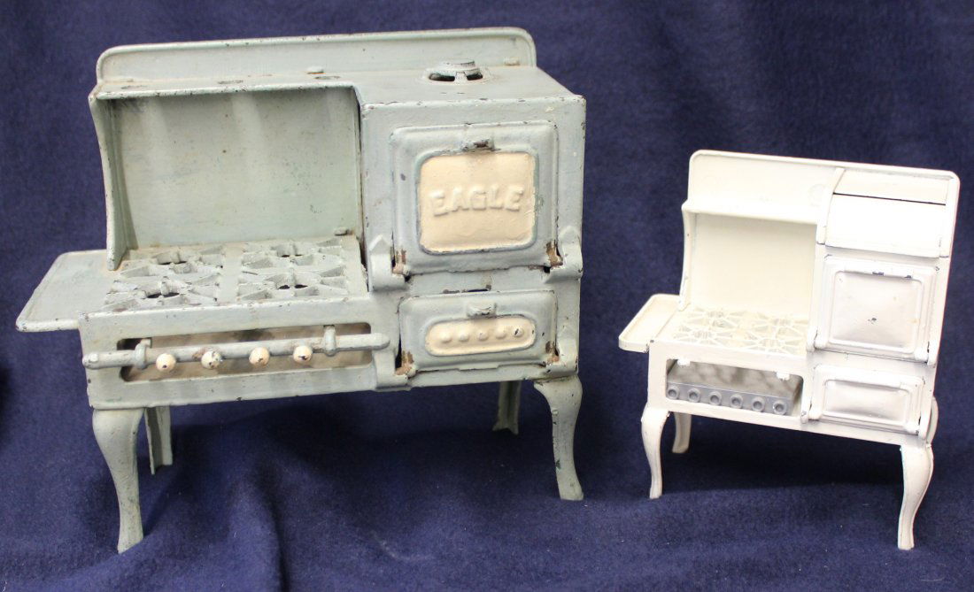 LOT 2 PCs EAGLE STOVE MT VERNON GAS STOVE TOY (1 of 9)