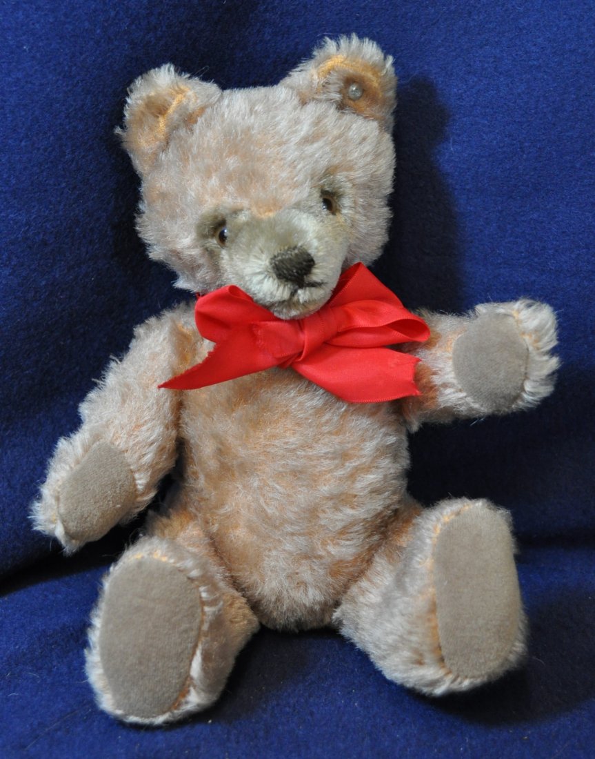 VINTAGE STEIFF 9.5 IN BEAR SILVER BUTTON MOHAIR 1970's: The following treasure is from the living estate of Ailene & Buddy Ford; noted dealers and lifelong collectors of exceptional antique & vintage heirlooms. Presented for your consideration Vintage Stei
