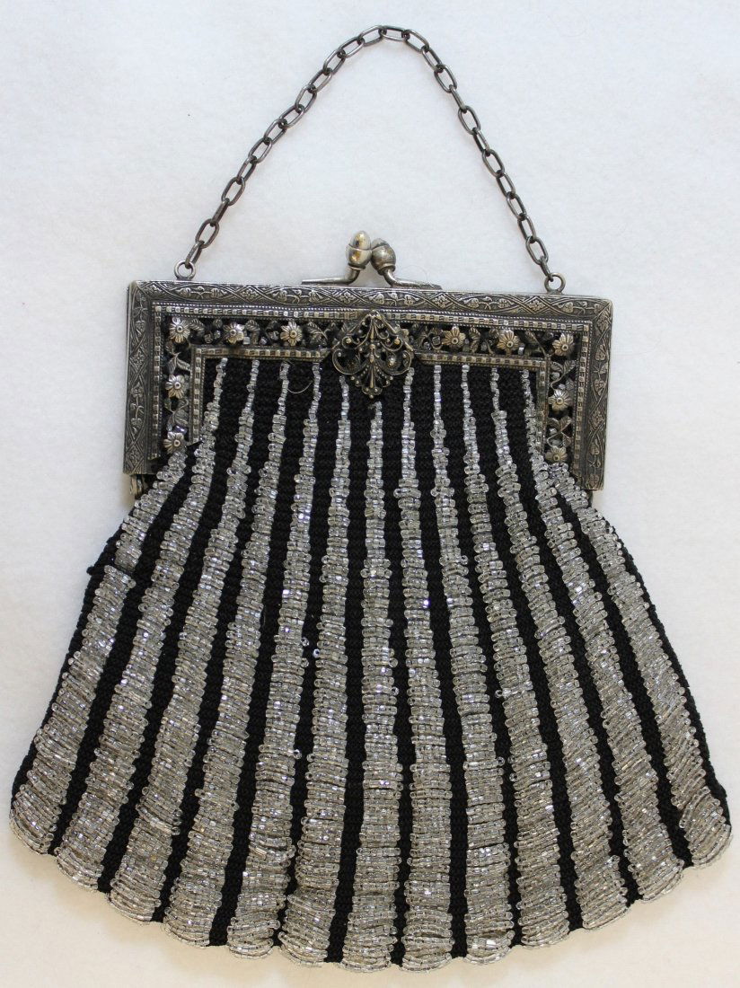 BEADED & CROCHET SHORT HANDLE LINED PURSE (1 of 8)