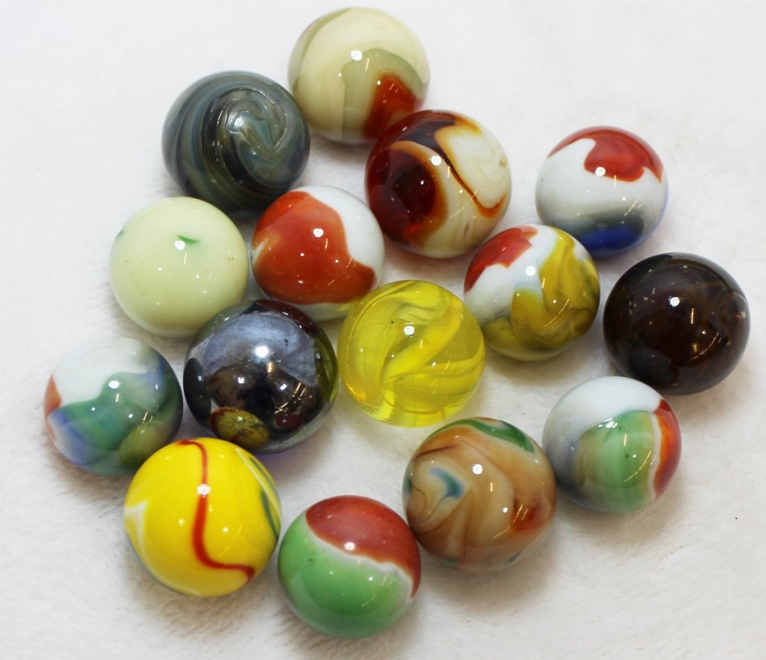 1890s-1930s HAND BLOWN, CANE CUT, MACHINE MADE MARBLES (1 of 5)