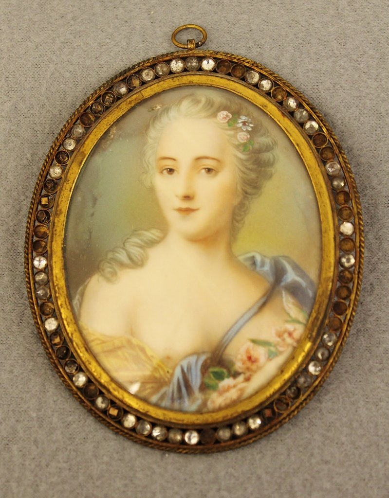 1910s FRENCH HP IVORY SHEET ORMOLU REGAL LADY PORTRAIT: WE SHIP! The AEAA is exceptionally pleased to present this lot representing a Rare ornate & gorgeous, 1910s hand painted late 18th century wall hanging plaque, with a French regal lady on hand polishe