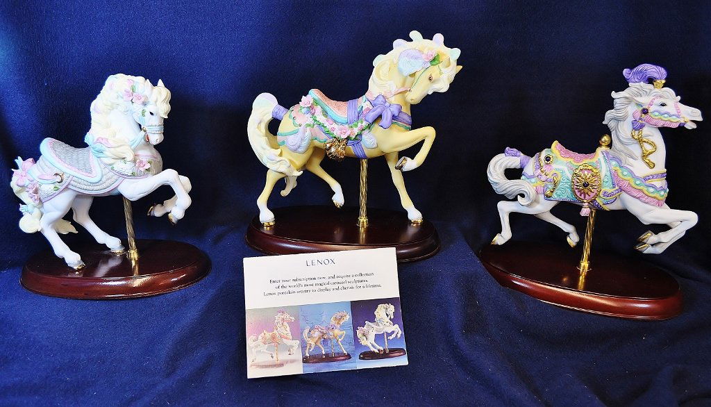 LENOX 3 MAGICAL CAROUSEL HORSES FIRST 3 ISSUES 89 90 91 (1 of 8)