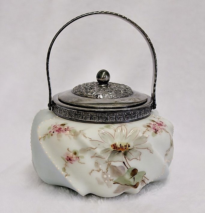 1902 SCARCE WAVE CREST HELMSCHMEID SWIRL COVERED SUGAR (1 of 10)