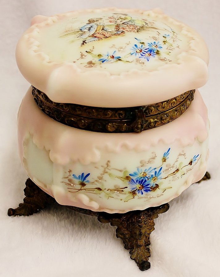 1902 RARE WAVE CREST ORMOLU FOOT CHILDRENS TRANSFER BOX (1 of 10)