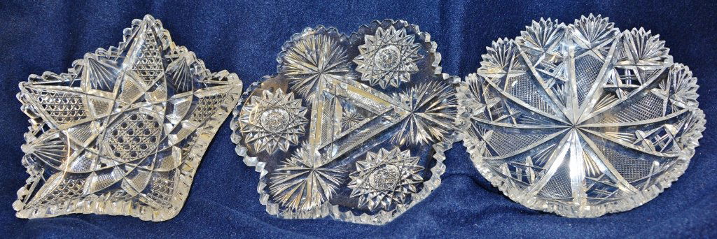 (3) 1920s-1930s ABP CUT PATTERN GLASS MINT / NUT DISHES: WE SHIP! the AEAA is pleased to offer this lovely trio of ABP style cut glass pattern mint or nut dishes from ca 1920 - 1938. These include a Hobstar pyramid & fan 6-scalloped rim dish; a diamond, but