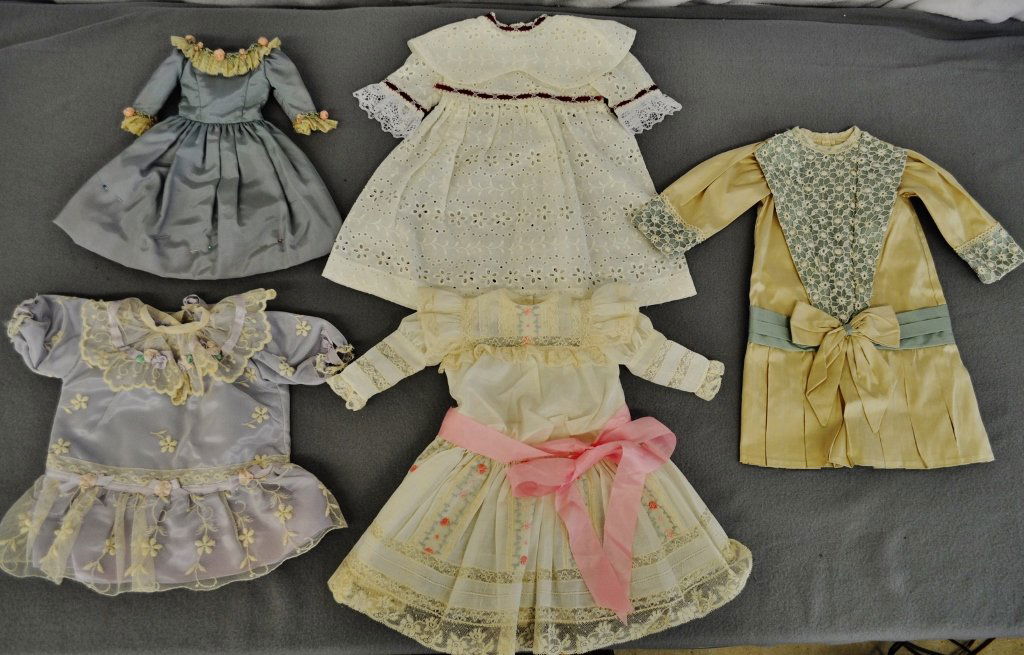 VICTORIAN DOLL DRESS COLLECTION 5 PIECES DROP WAIST ++ (1 of 7)