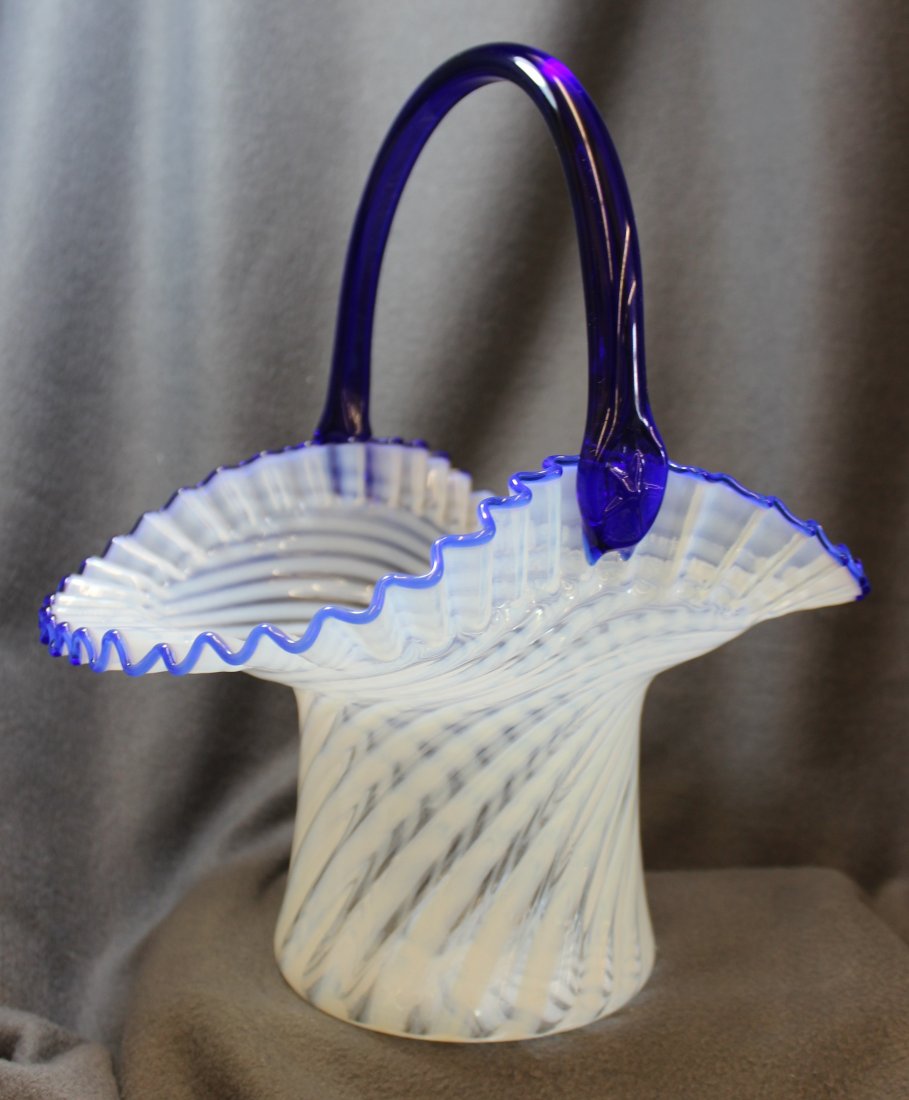 1940's FENTON BLUE RIDGE CREST HAT BASKET (1 of 8)