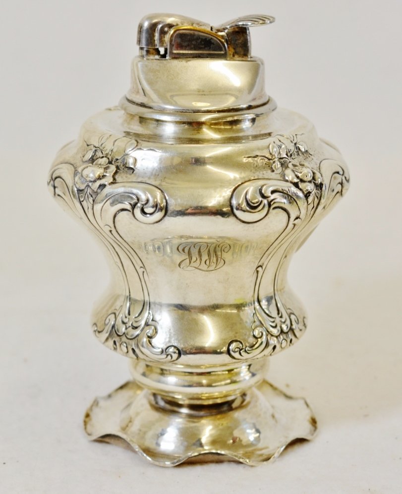 1930s AMERICAN 5 INCH STERLING CIGARETTE LIGHTER (1 of 6)