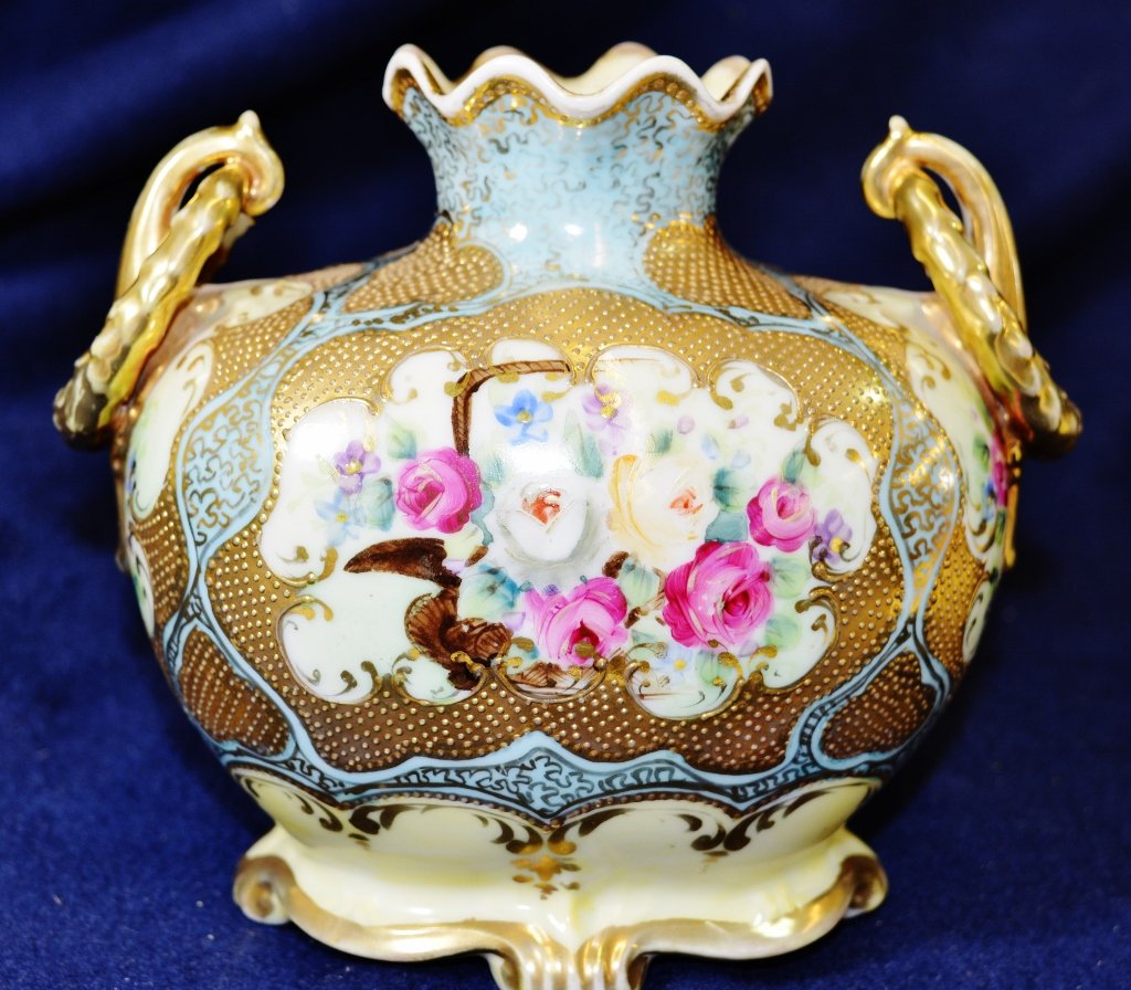 PRE-1921 HP NIPPON MAPLE LEAF SWAN NECK WREATH HDL VASE (1 of 6)