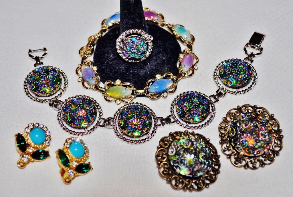 SARAH COVENTRY LOT 2 PR EARRINGS BRACELETS 1 RING 5 PCS (1 of 10)