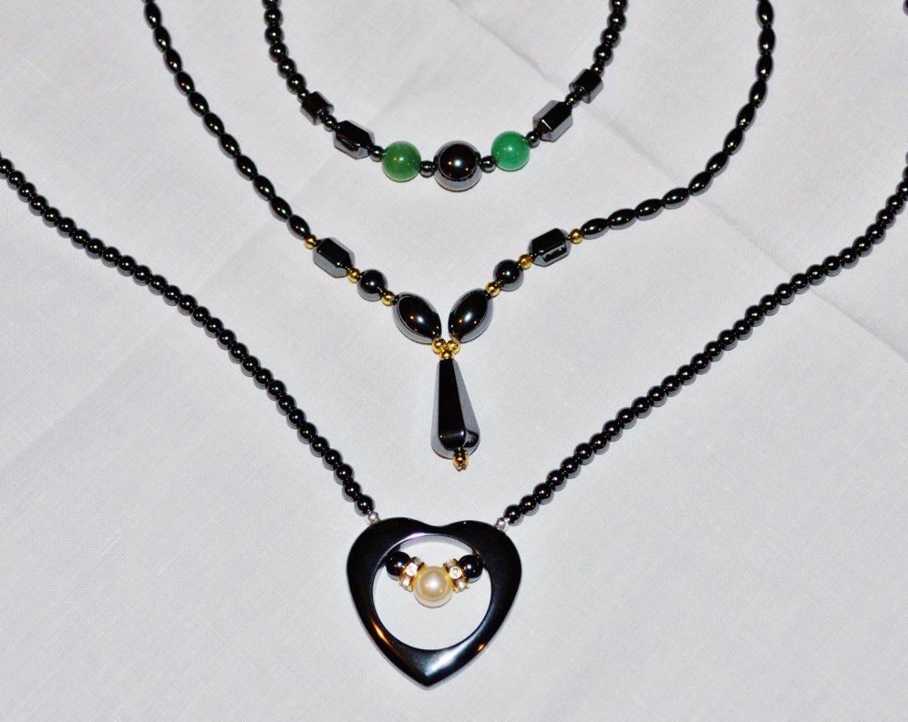 VTG ESTATE HEMATITE BEAD NECKLACE LOT 3 PCS (1 of 7)