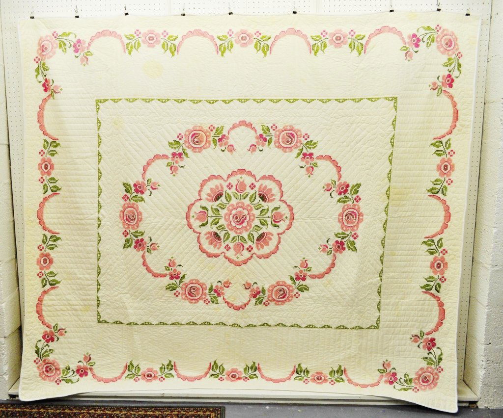 CROSS STITCHED QUILT 83x92 PINK GREEN ROSES FLORALS (1 of 7)