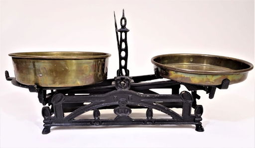 European Cast Iron Balance Scale And Weight Jul 28 2019