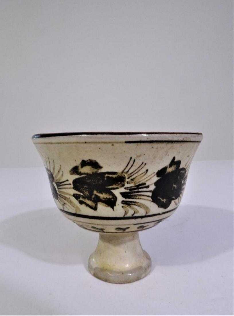 Chinese Porcelain Footed Cup: Size: 3 x 4 in. Please contact Eamon at Premier Shipping and Crating for a quote to pack and ship at 941-358-9999 or email at info@premiershipment.com